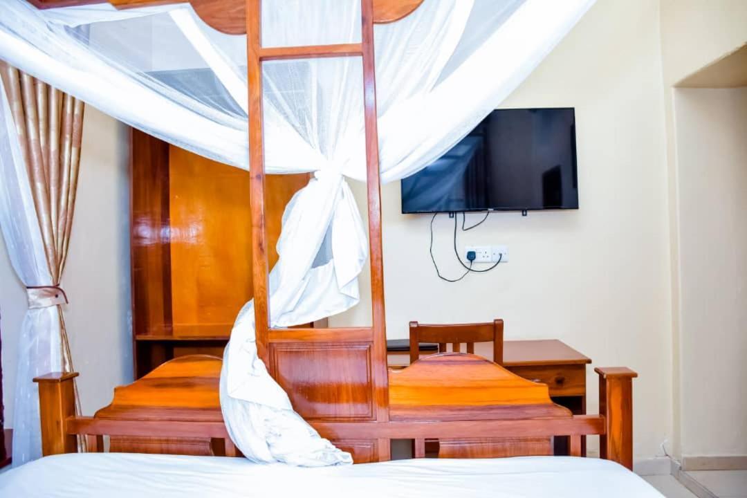 Red Sun Lodge Kokoni Ngambo Exteriér fotografie